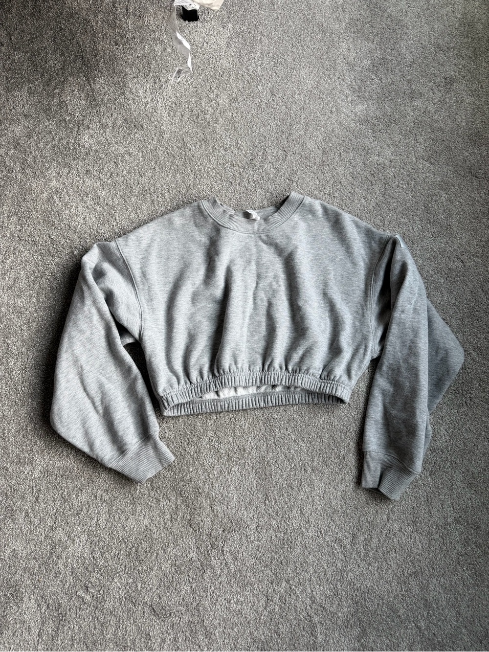 ALO Yoga Heather Gray Cropped Crew Sweatshirt